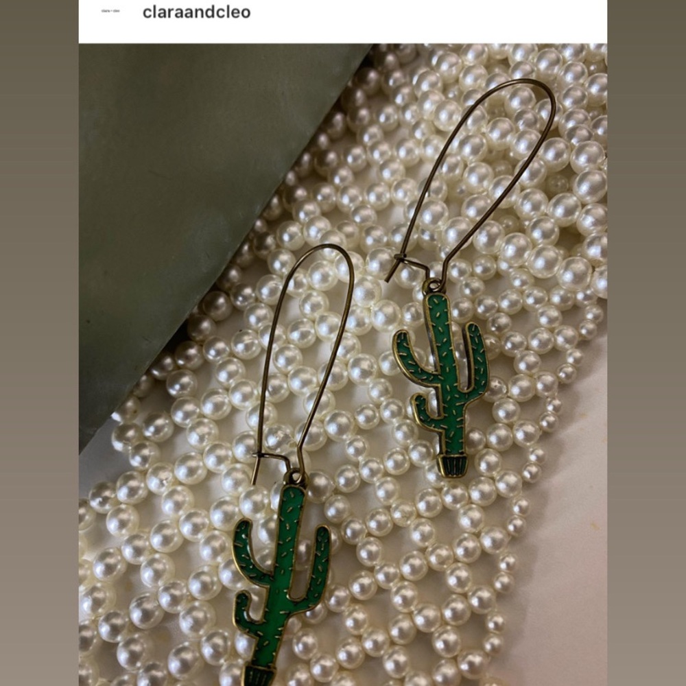 Cactus dangle earrings